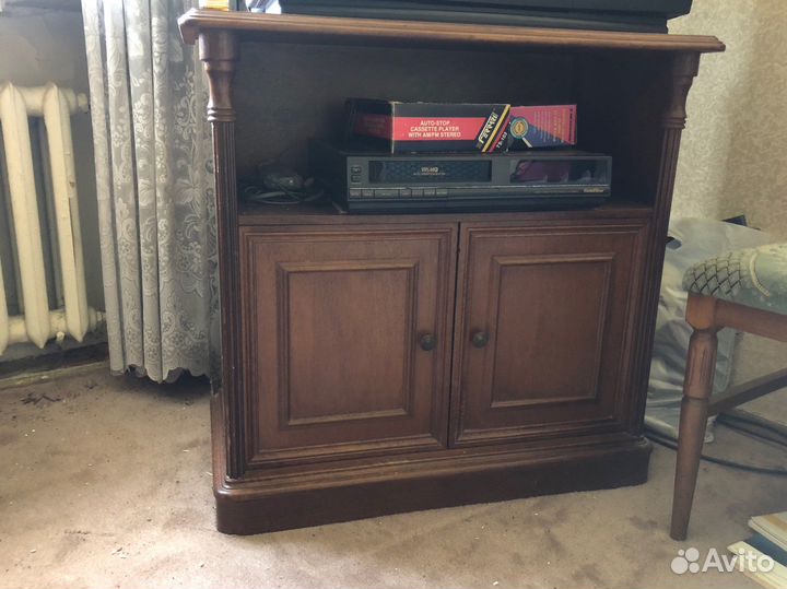 Тумба под телевизор