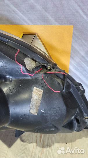 Фара Renault koleos Лев