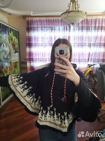 Толстовка с капюшоном