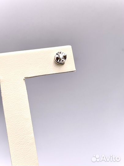 Золотые пуссеты с бриллиантами 585