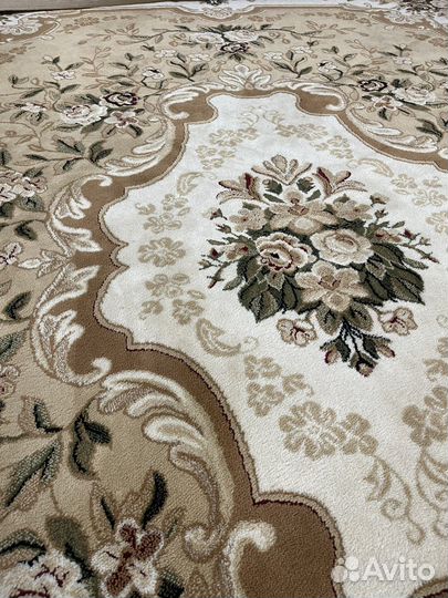 Ковер шерстяной