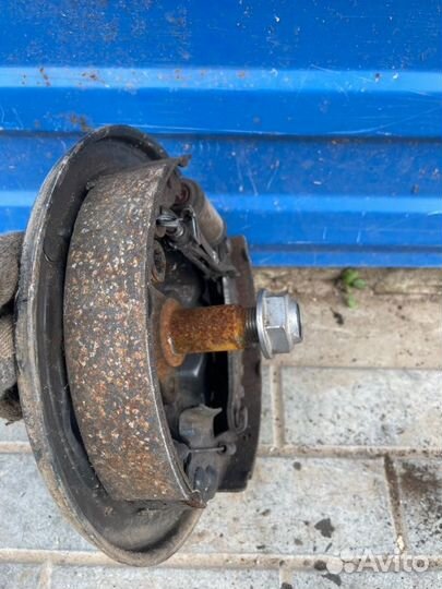 Тормозной механизм задний Nissan Almera G15