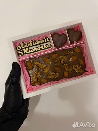 Наборы из шоколада на день мамы в наличии