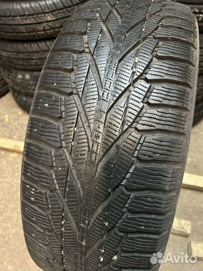 Nokian Tyres Hakkapeliitta R2 SUV 235/60 R17
