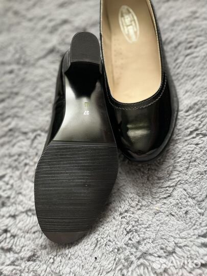 Лакированные туфли