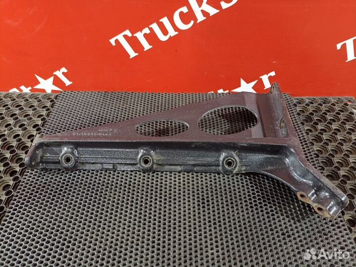 Кронштейн бака AdBlue правый