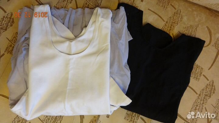 Спортивные купальники разм 34, за два