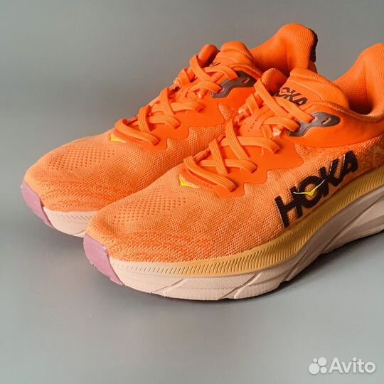 Кроссовки Hoka женские Challenger