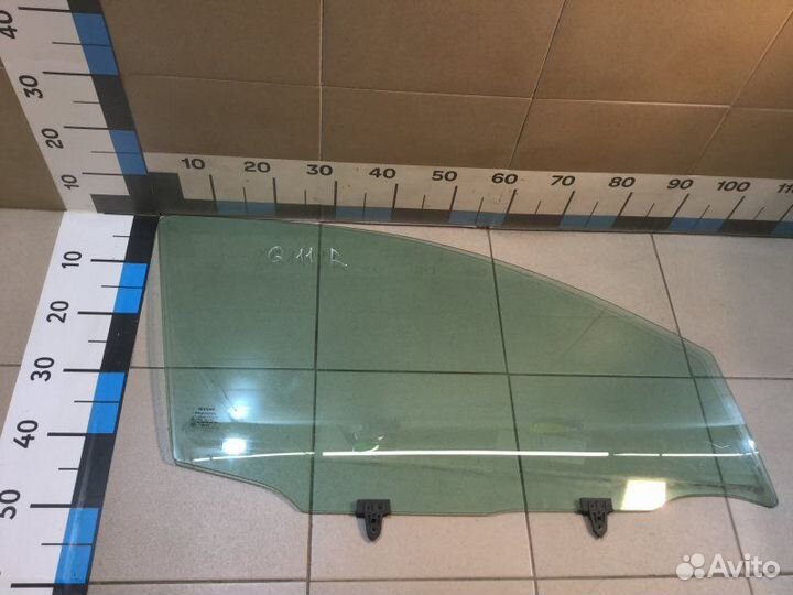 Стекло двери передней переднее правое Nissan