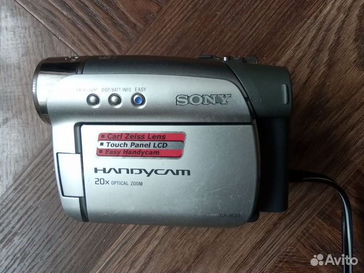 Видеокамера Sony DCR-HC23E