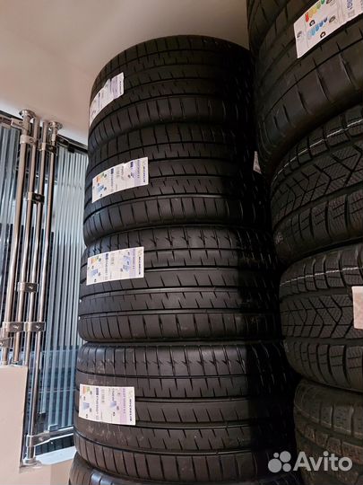 Michelin Pilot Sport 4 S 285/30 R20 99Y