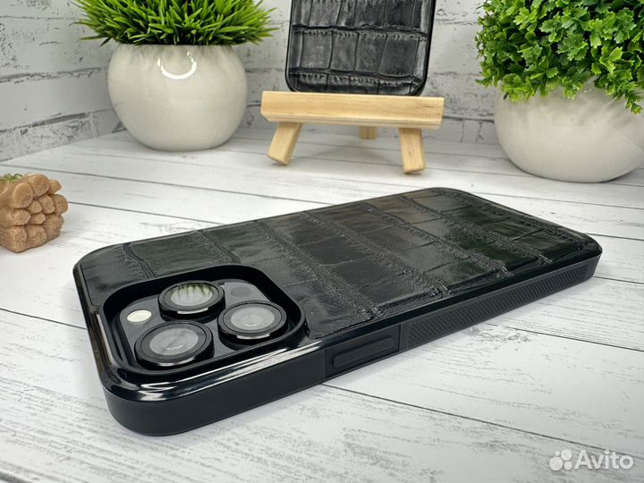 Кожаный чехол на iPhone 14 pro max аллигатор