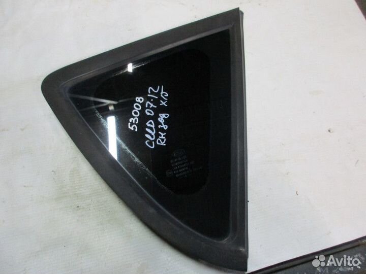 Стекло кузовное глухое правое Kia Ceed 2007-2012