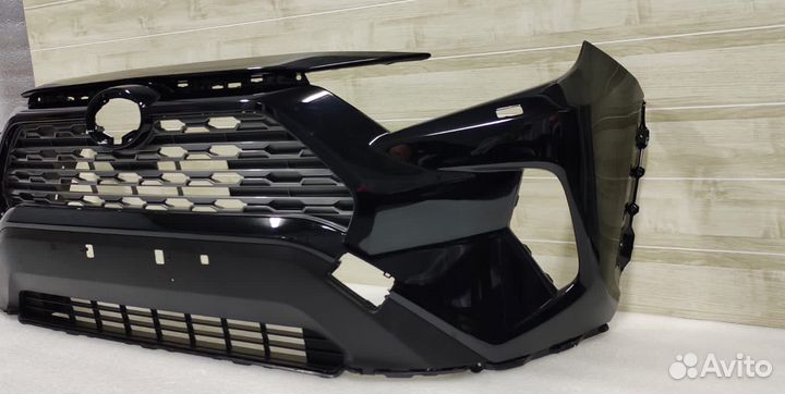 Бампер рав 4 5 поколение с решетками Оригинал