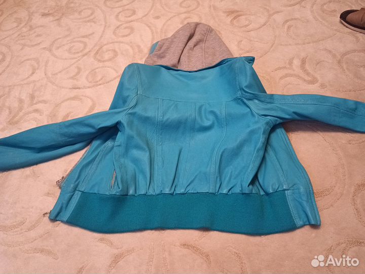 Куртка демисезонная женская 44 46 светлая