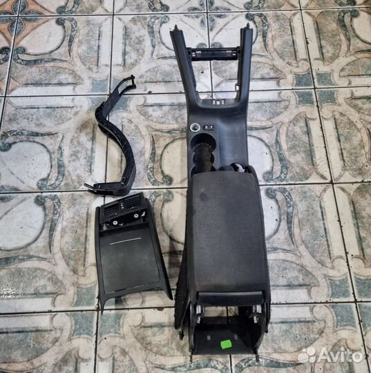 Подлокотник Skoda Octavia A5 FL