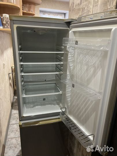 Холодильник Samsung бу