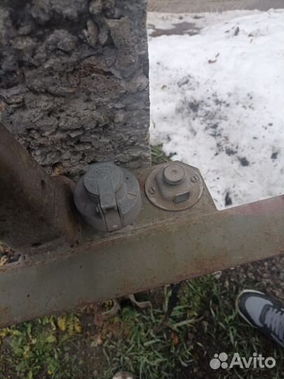 Фаркоп на ваз 2105