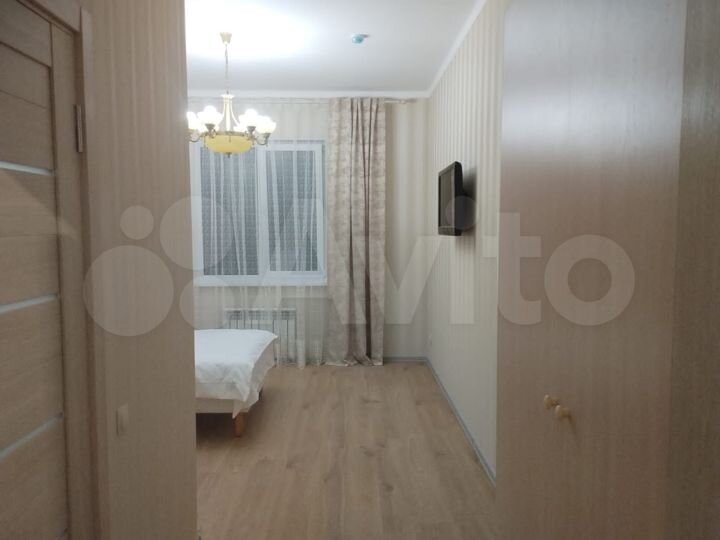 Комната 18 м² в 6-к., 2/2 эт.