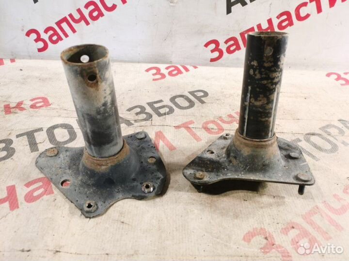 Кронштейн усилителя бампера задний Ford Mondeo