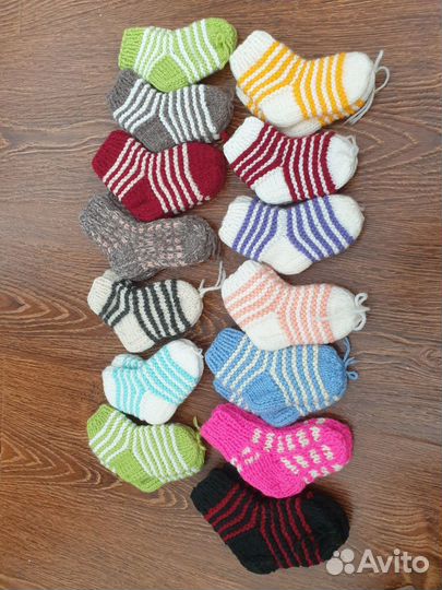 Детские носки и пинетки