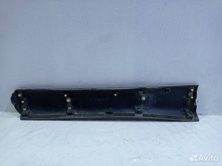 Накладка двери задней правой