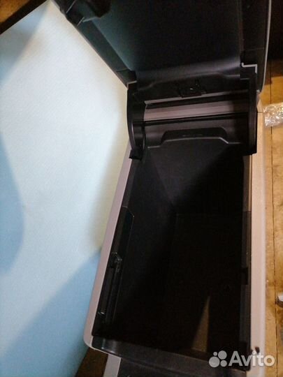 Подлокотник Toyota Camry