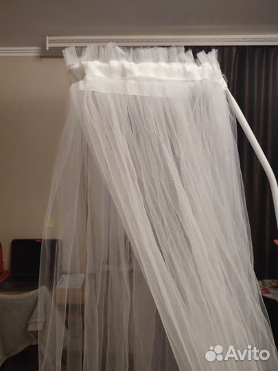 Балдахин и держатель для балдахина