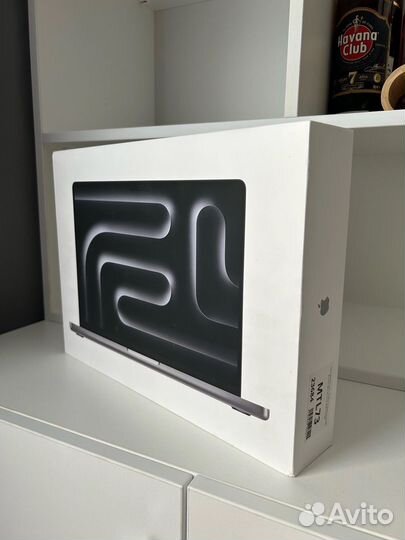 Macbook pro 14 M3 8 512gb с русской клавиатурой