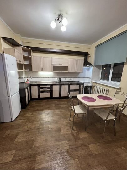 2-к. квартира, 60 м², 4/12 эт.