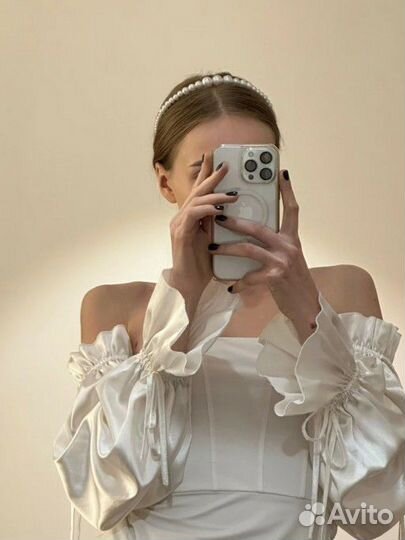 Ободок из жемчуга женский