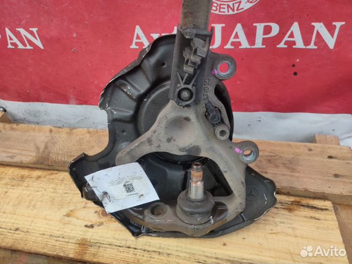 Кулак передний правый Mercedes-Benz S W220