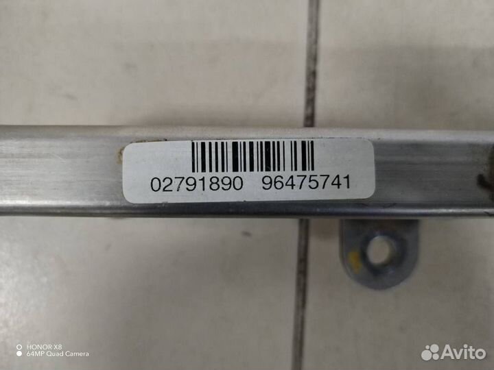 Рейка топливная рампа Chevrolet Aveo T250 2005-201