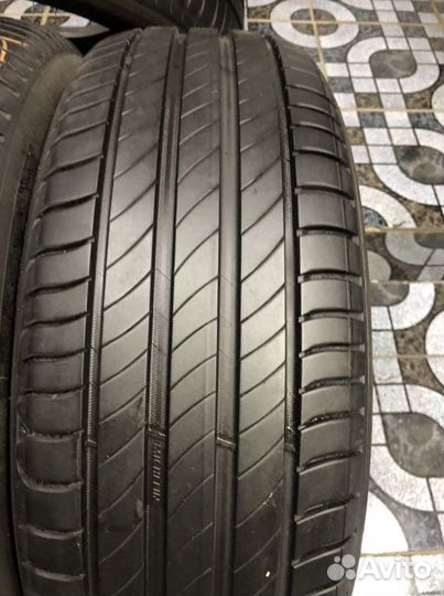 Michelin Primacy 4 235/50 R19