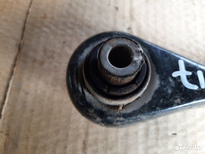 Рычаг поперечный задний правый Volkswagen Tiguan