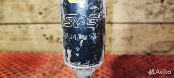 Стойка амортизатора переднего левого Volkswagen Pa