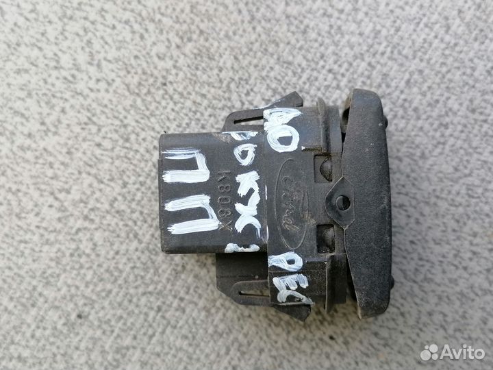 Кнопка стеклоподъемника Ford Focus II 2005-2008