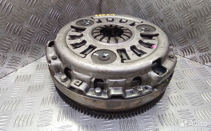 Маховик Nissan Navara