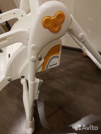 Детский стульчик для кормления