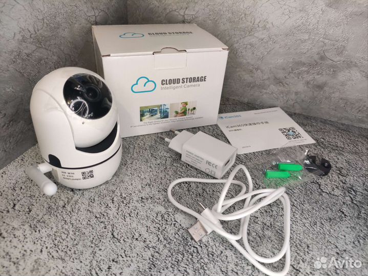 Камера видеонаблюдения в помещении