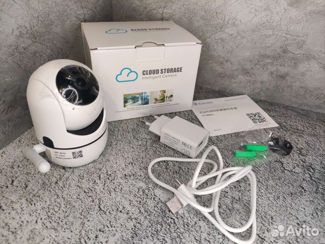 Камера видеонаблюдения в помещении