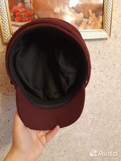 Стильная бордовая кепка Фаберлик