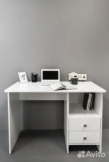 Письменный стол