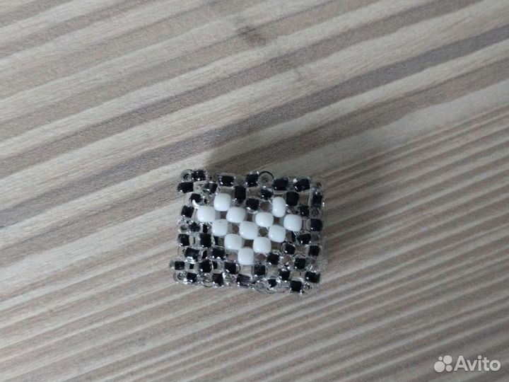 Фигурки из бисера