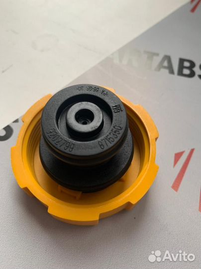 Крышка расширительного бачка Опель Астра Н