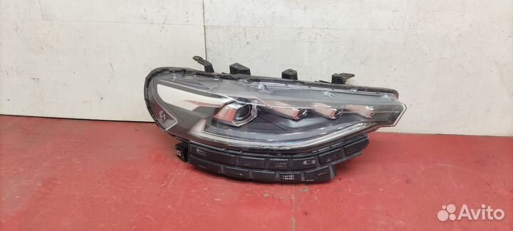 Фара передняя правая Haval F7