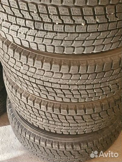 Yokohama Radial 376 225/65 R17