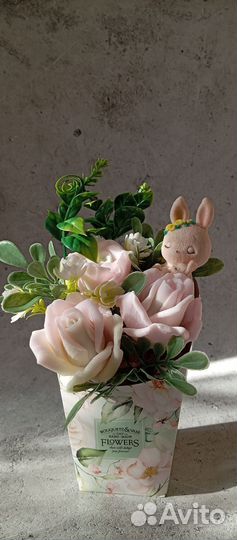 Цветочная композиция из сувенирного мыла