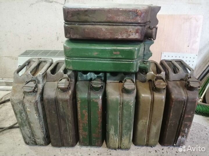 Канистра 20 литров бу