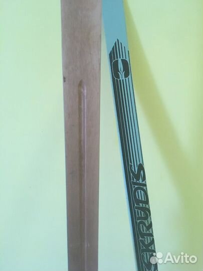 Лыжи новые деревянные